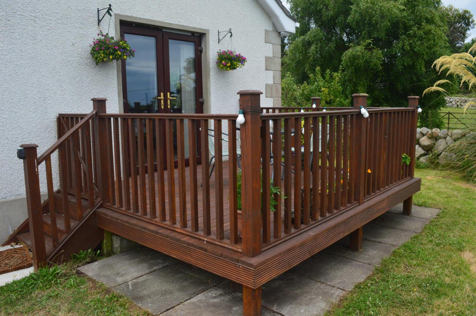Carrick Cove Self Contained Accomodation With Private Decking Annalong Exterior photo